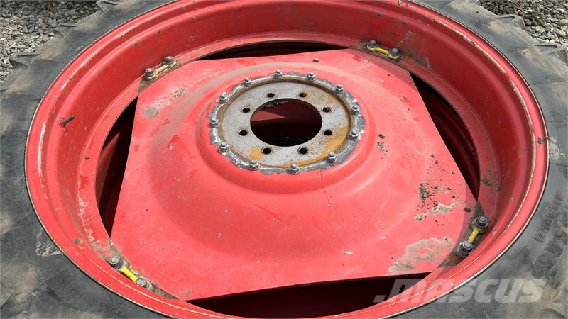 Kleber 300/95R52 + 270/95R38 - stilbare fælge uds.nav bag Riepas, riteņi un diski