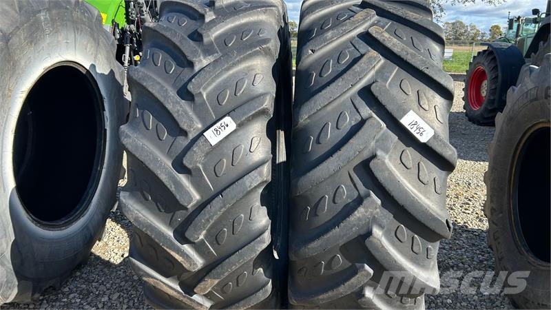 Kleber 620/70R42 タイヤ、ホイル、リム