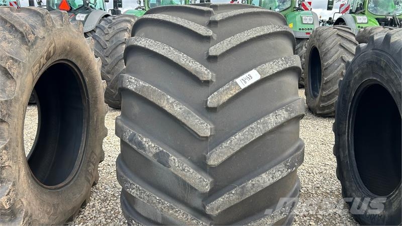 Michelin 1050/50R32 Opony, koła i felgi