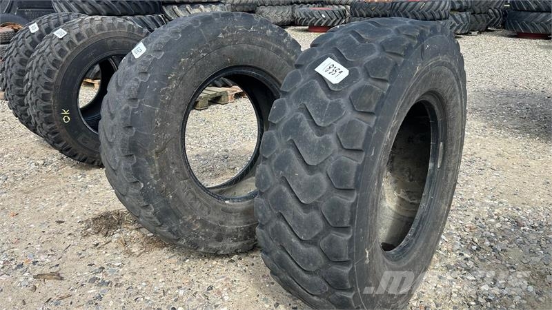 Michelin 15.5R25 Opony, koła i felgi