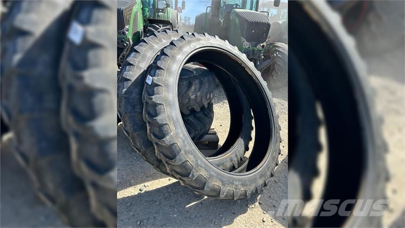 Michelin 270/95R54 Riepas, riteņi un diski
