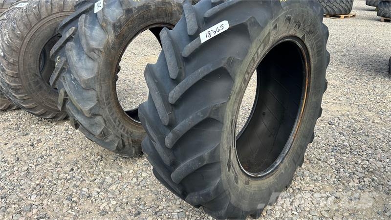 Michelin 440/65R28 Opony, koła i felgi