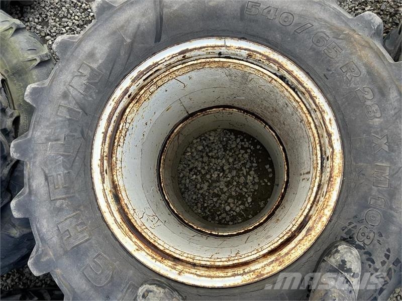 Michelin 540/65R28-28 Gume, kotači i naplatci