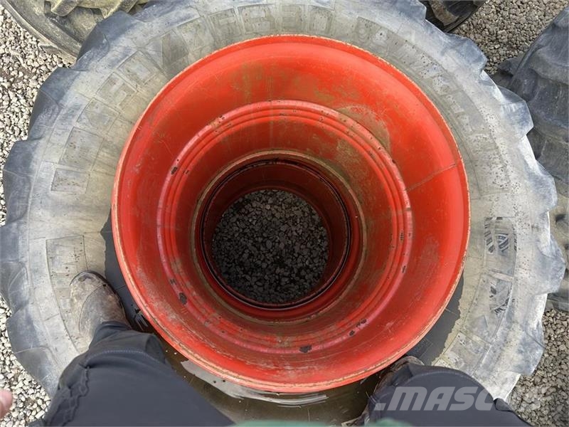 Michelin 650/75R30 Dekk, hjul og felger