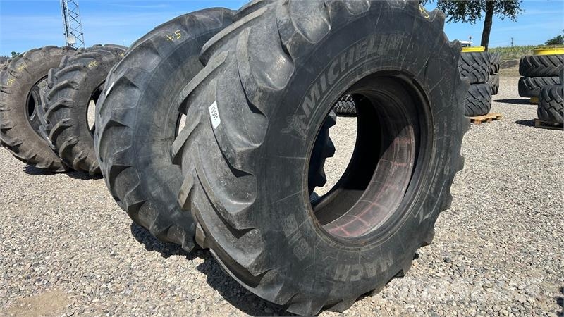 Michelin 650/85R38 Opony, koła i felgi