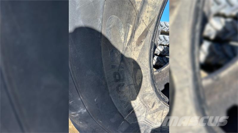 Michelin 650/85R38 VF Opony, koła i felgi
