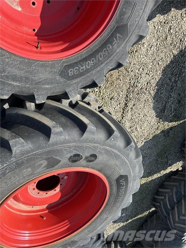 Michelin 750/70R44 VF + 650/60R38 VF Trelleborg Gume, točkovi i felne