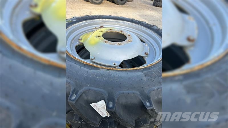 Mitas 270/95R46 + 270/95R32 - stilbare fælge uds. boring Gume, kotači i naplatci
