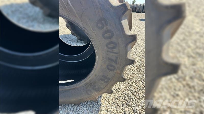 Mitas 650/85R38 + 600/70R30 Afm. Rehvid, rattad ja veljed