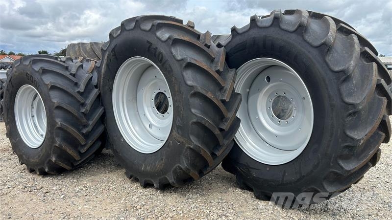 Mitas 710/70R42+600/70R30 Afm - Case Puma 240/260 - NHT7 Gume, točkovi i felne