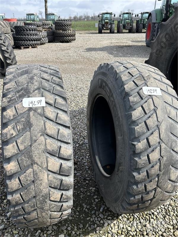 Nokian 400/80R28 Gume, točkovi i felne