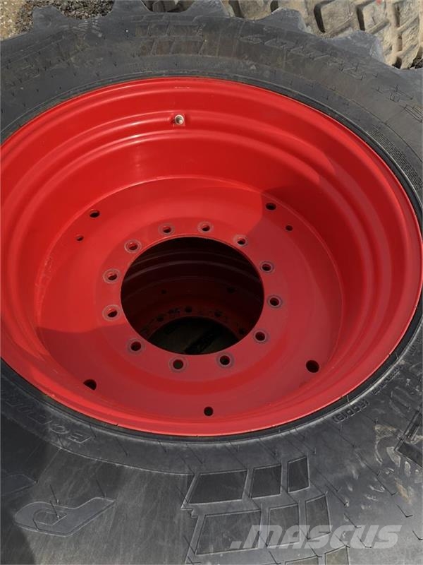 Pirelli 600/70 R34 Ny model Tyres, wheels and rims