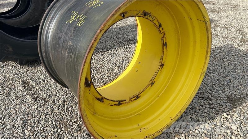 - - - Titan 38x46 - John Deere 1100/45R46 Gume, točkovi i felne