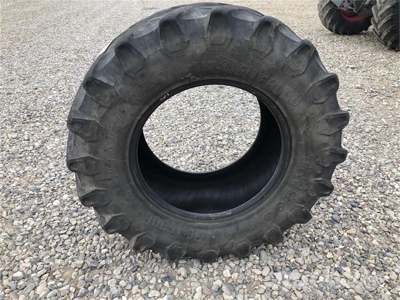 Trelleborg 480/65R24 Banden, wielen en velgen