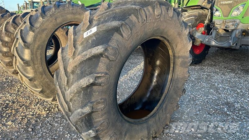 Trelleborg 600/65R34 الإطارات والعجلات والحافات
