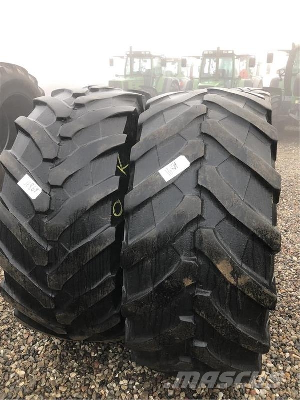 Trelleborg 650/65 R34 Banden, wielen en velgen
