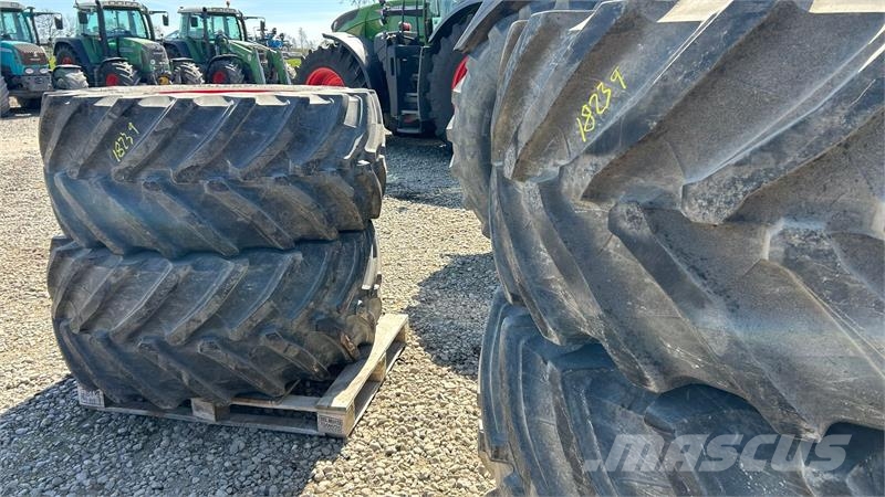 Trelleborg 710/60R42 + 600/60R30 VF Gume, točkovi i felne