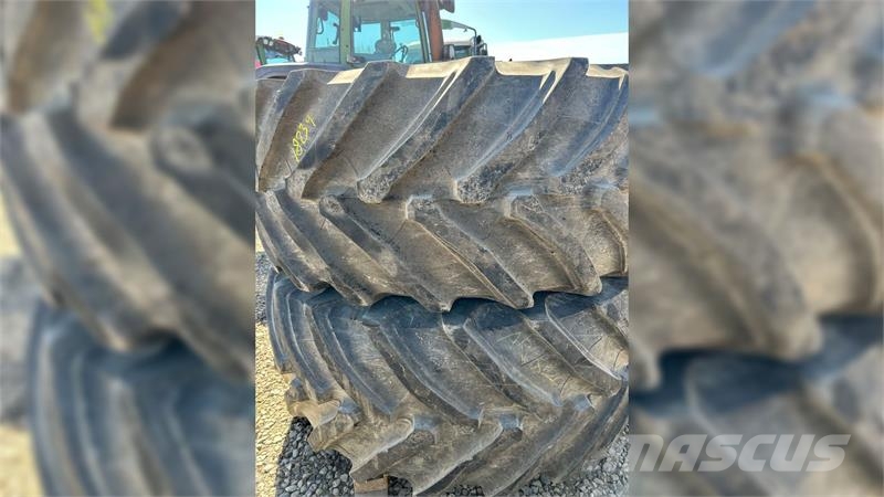 Trelleborg 710/60R42 + 600/60R30 VF Gume, točkovi i felne