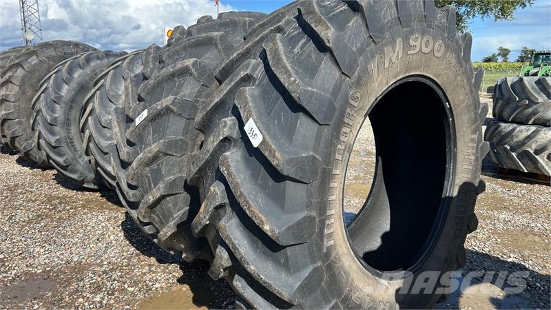 Trelleborg 710/75R42 Banden, wielen en velgen