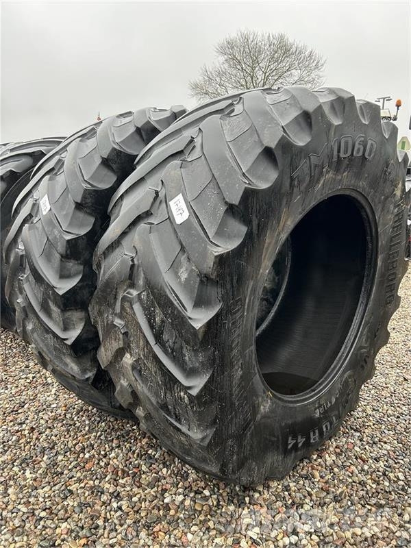 Trelleborg 750/70R44 VF Banden, wielen en velgen