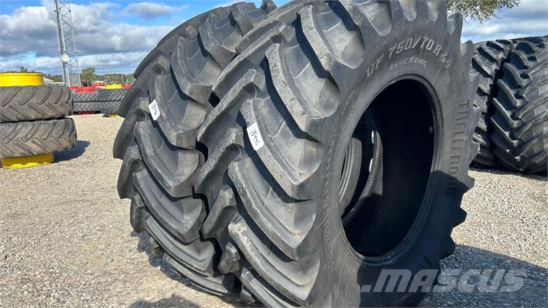 Trelleborg 750/70R44 VF afm. Banden, wielen en velgen