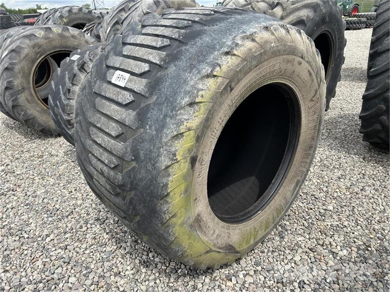 Trelleborg 800/45-30.5 Banden, wielen en velgen