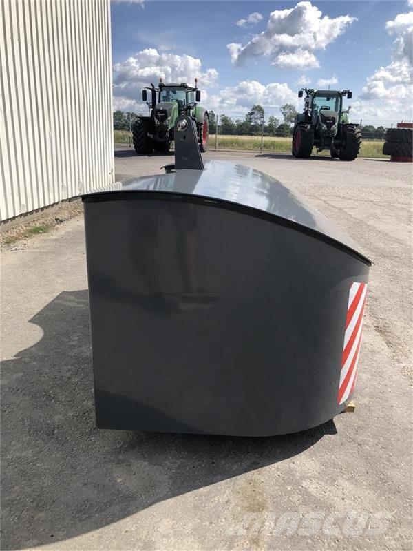  - - - USV SPECIAL 2400 KG FRONTVÆGT Front lodd