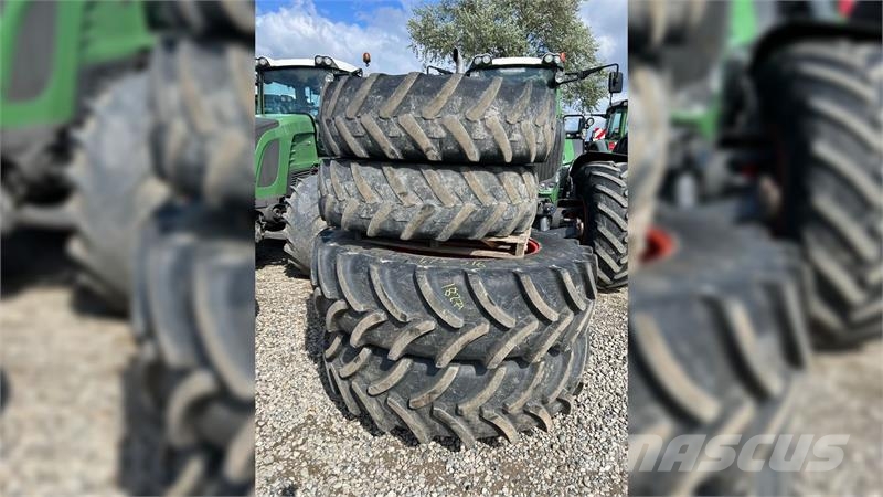 Vredestein 480/80R42 + 380/85R30 - 516 spor 1.75m Riepas, riteņi un diski