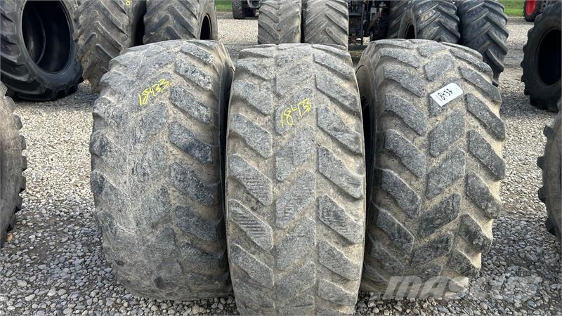 Vredestein 500/70R24 Banden, wielen en velgen