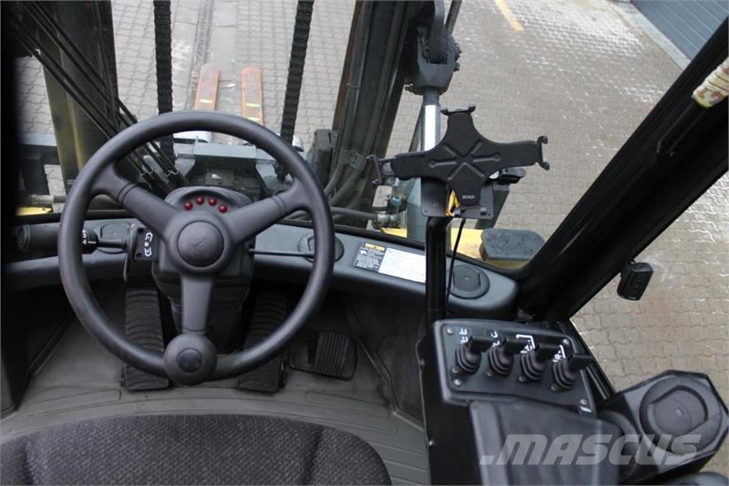 Hyster H9.00XM-6 Diesel forklifts