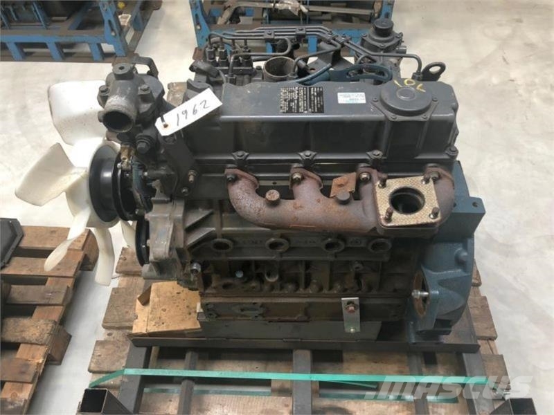 Kubota V3300-EU3 Varikliai