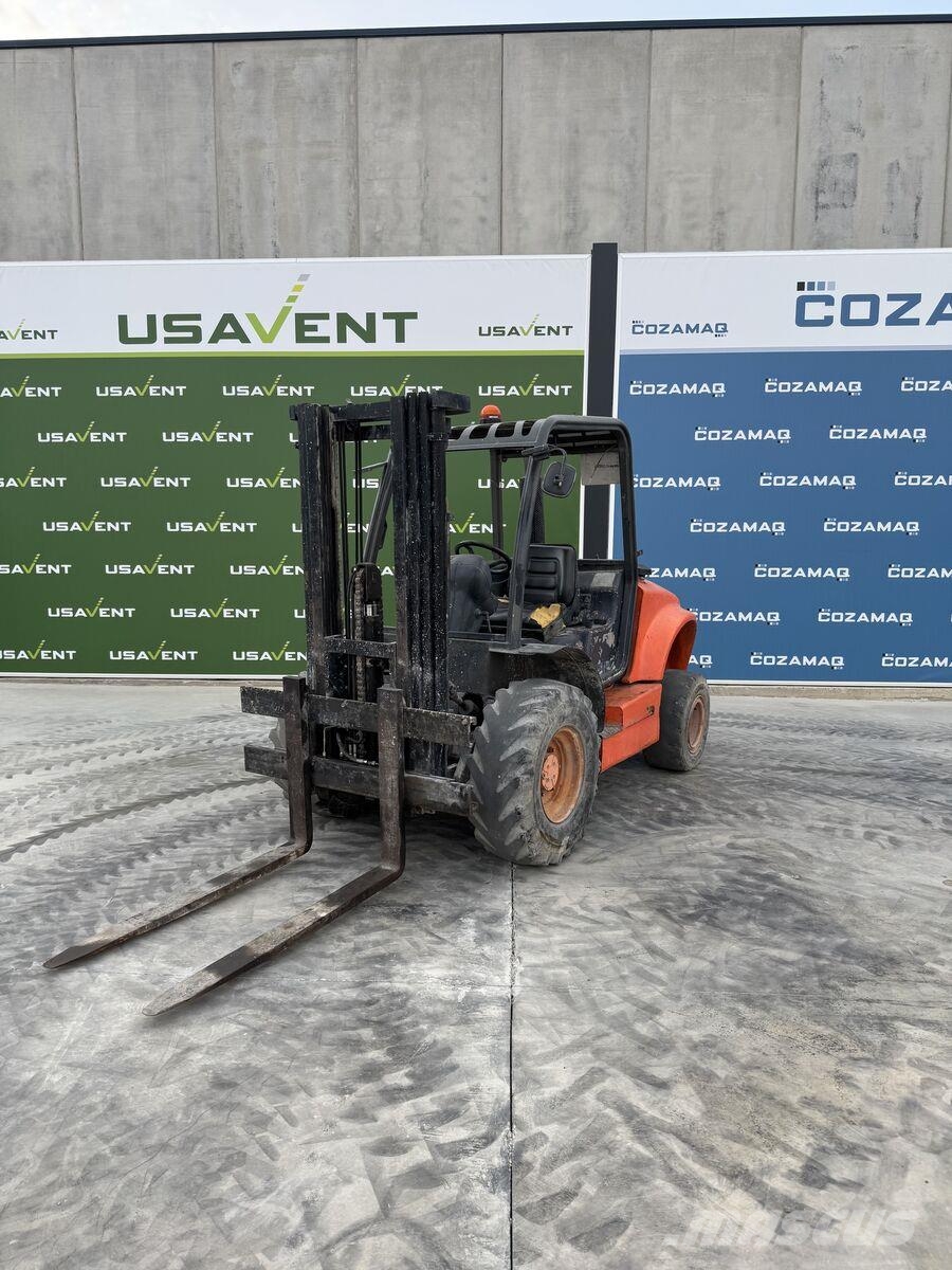 Ausa CH200X4 Vanterenski viljuškar