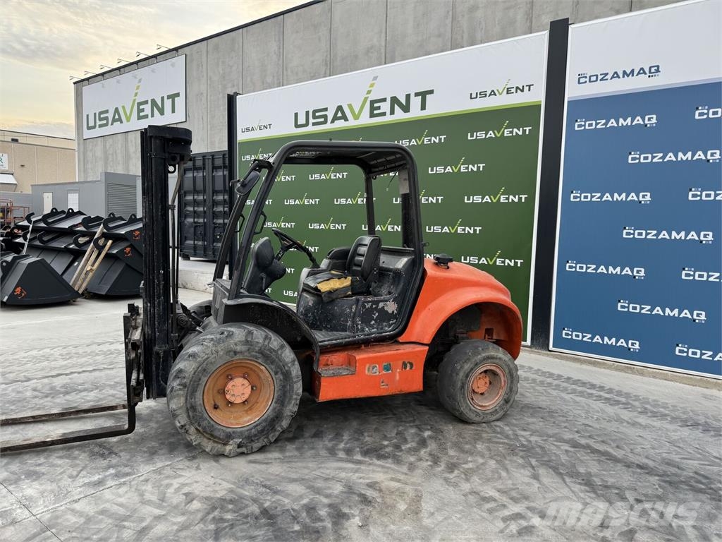 Ausa CH200X4 Vanterenski viljuškar