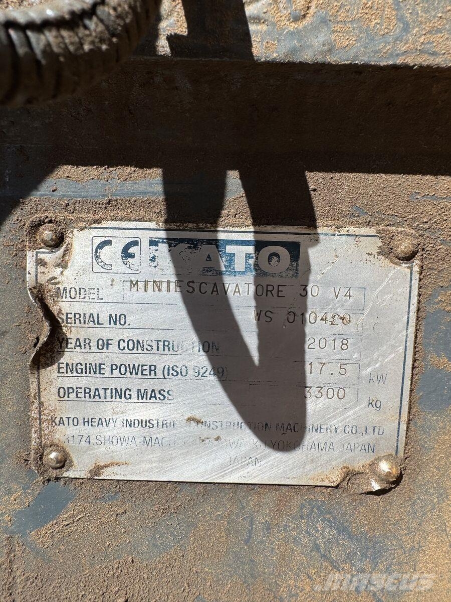 Kato 30V4 Εκσκαφάκι (διαβολάκι) < 7t