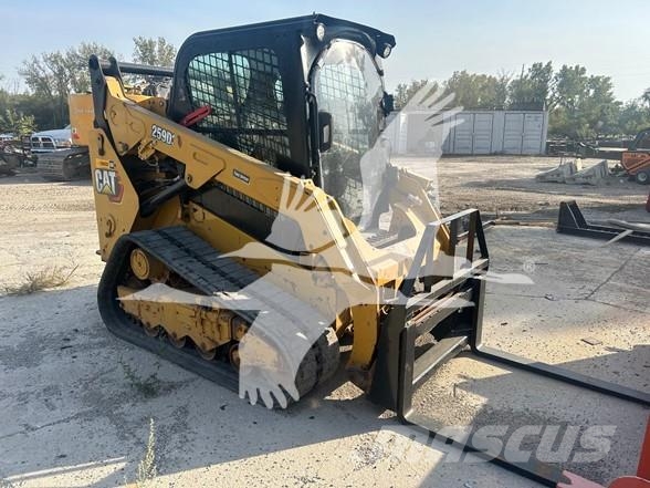 CAT 259D لوادر انزلاقية التوجيه