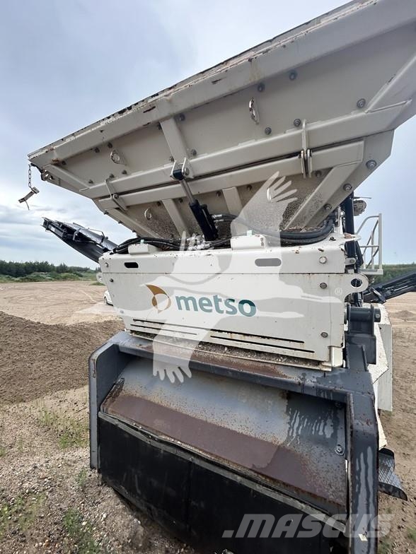Metso ST272 Screeners