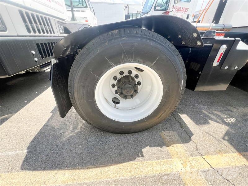 Kalmar T2 DOT Terminálový ťahač