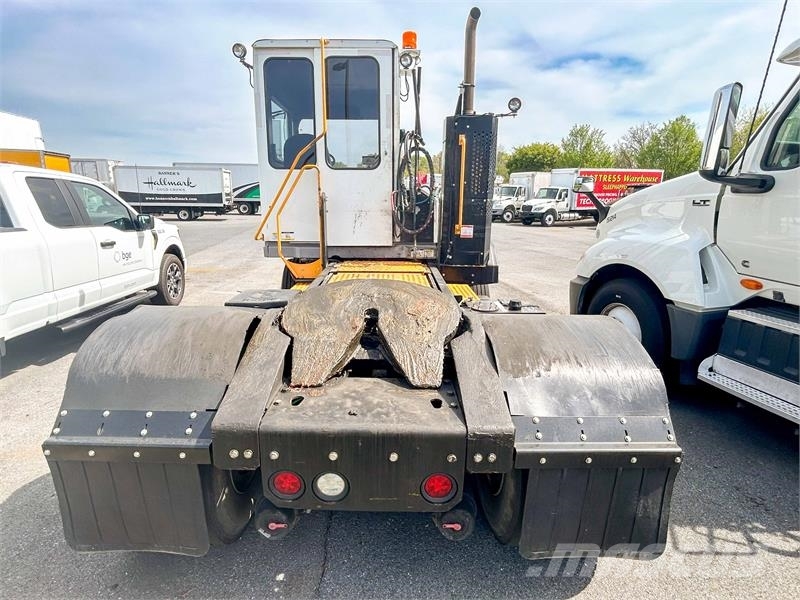 Kalmar T2 DOT Terminálový tahač