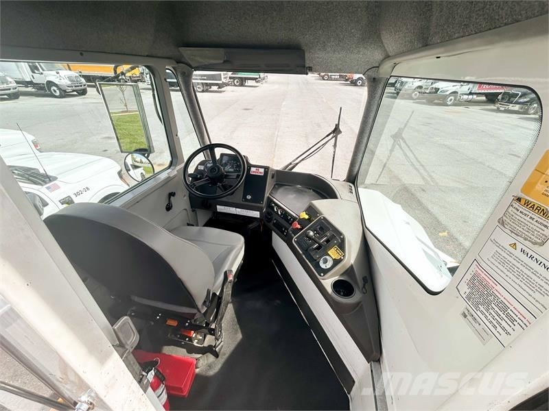 Kalmar T2 DOT Terminálový tahač