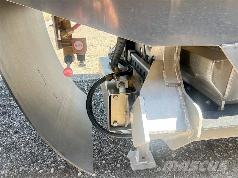 Travis AEROLITE مقطورات قلابة