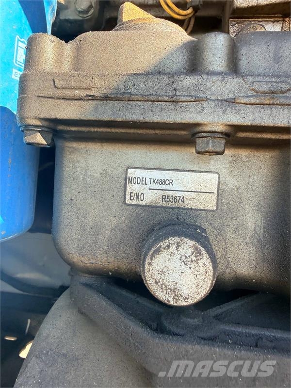 Utility VS2RA Puspriekabės su izoterminiu kėbulu
