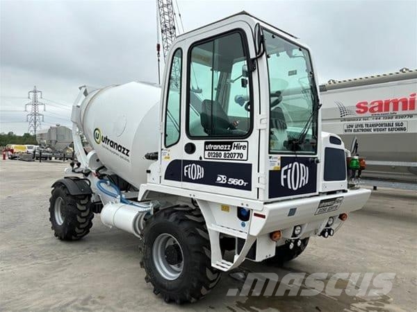 Fiori DB560T Camiões de betão