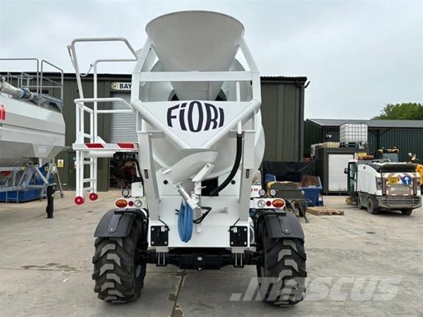 Fiori DB560T Автобетоносмесители