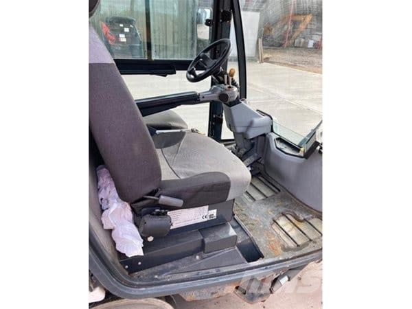 Johnston CX200 Muut koneet