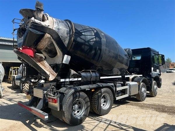 Mercedes-Benz SCHWING-STETTER AM8FHCLL Betooniveokid