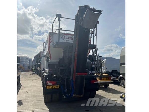Scania / CEMENTECH C60E Mezcladoras de cemento y hormigón