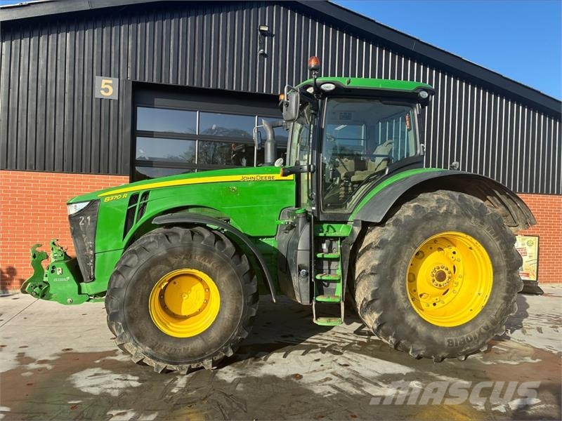 John Deere 8 370R Traktorok