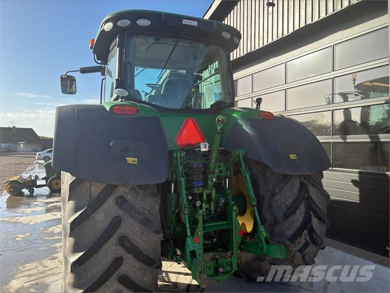 John Deere 8 370R Traktorok