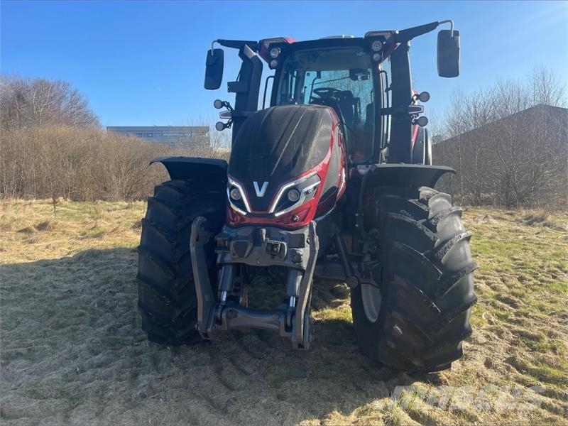 Valtra Q265 1A9 Traktorid