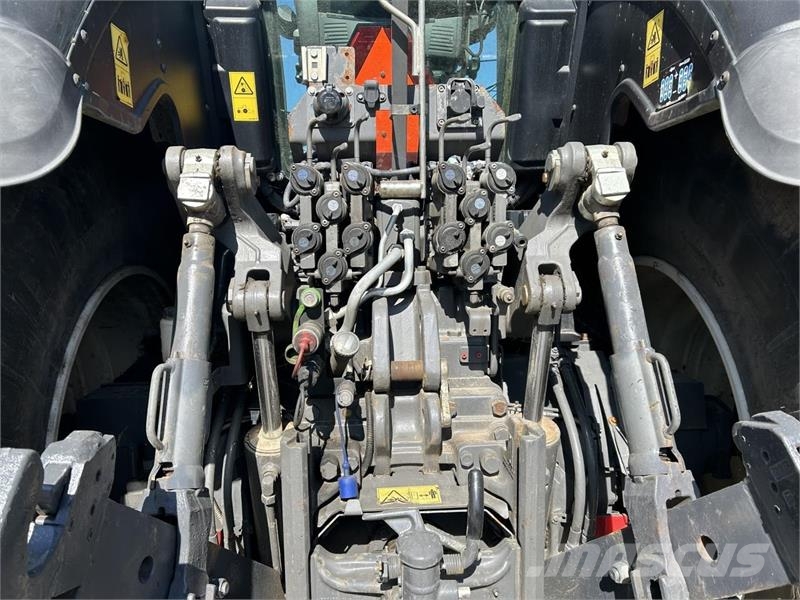 Valtra S374 Traktorid